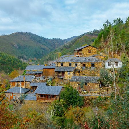 O Pardieiro - Casas Da Paradinha ภายนอก รูปภาพ